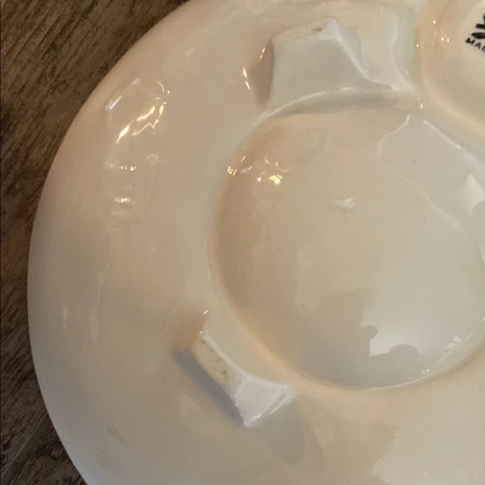 Sur La Table Cream Vintage Dinnerware Set-4 plates